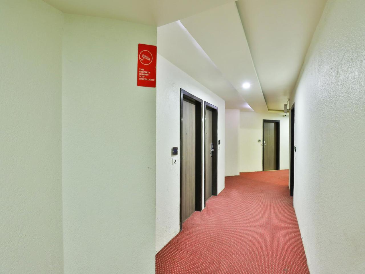 Oyo 1123 Hotel Rock Regency Ahmedabad Eksteriør bilde