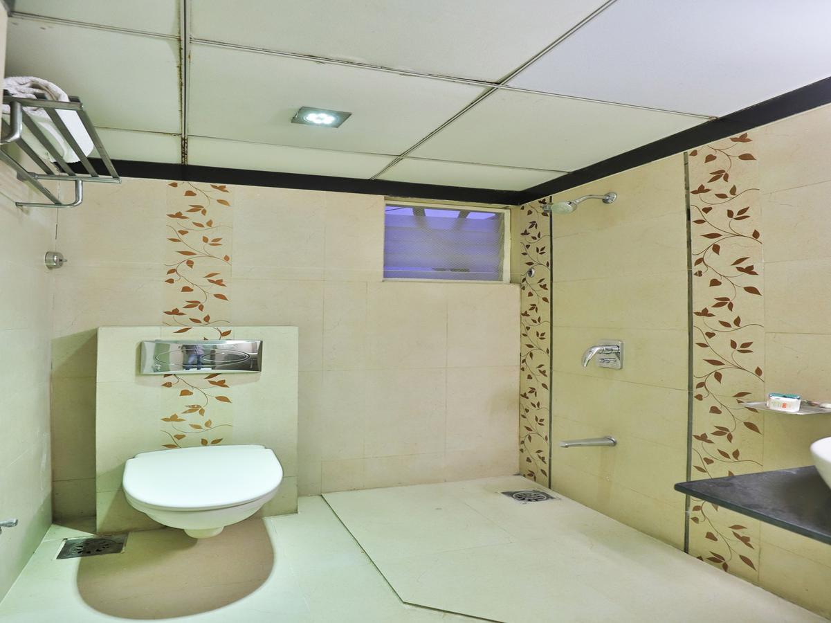 Oyo 1123 Hotel Rock Regency Ahmedabad Eksteriør bilde