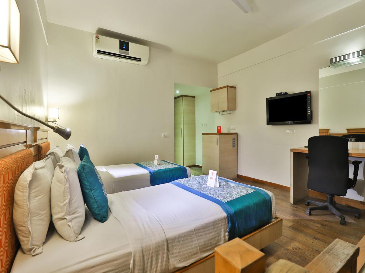 Oyo 1123 Hotel Rock Regency Ahmedabad Eksteriør bilde