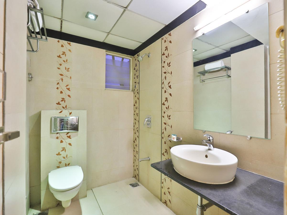 Oyo 1123 Hotel Rock Regency Ahmedabad Eksteriør bilde