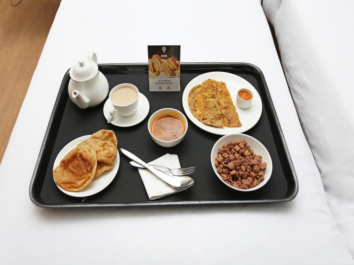 Oyo 1123 Hotel Rock Regency Ahmedabad Eksteriør bilde