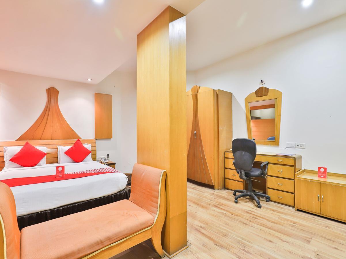 Oyo 1123 Hotel Rock Regency Ahmedabad Eksteriør bilde