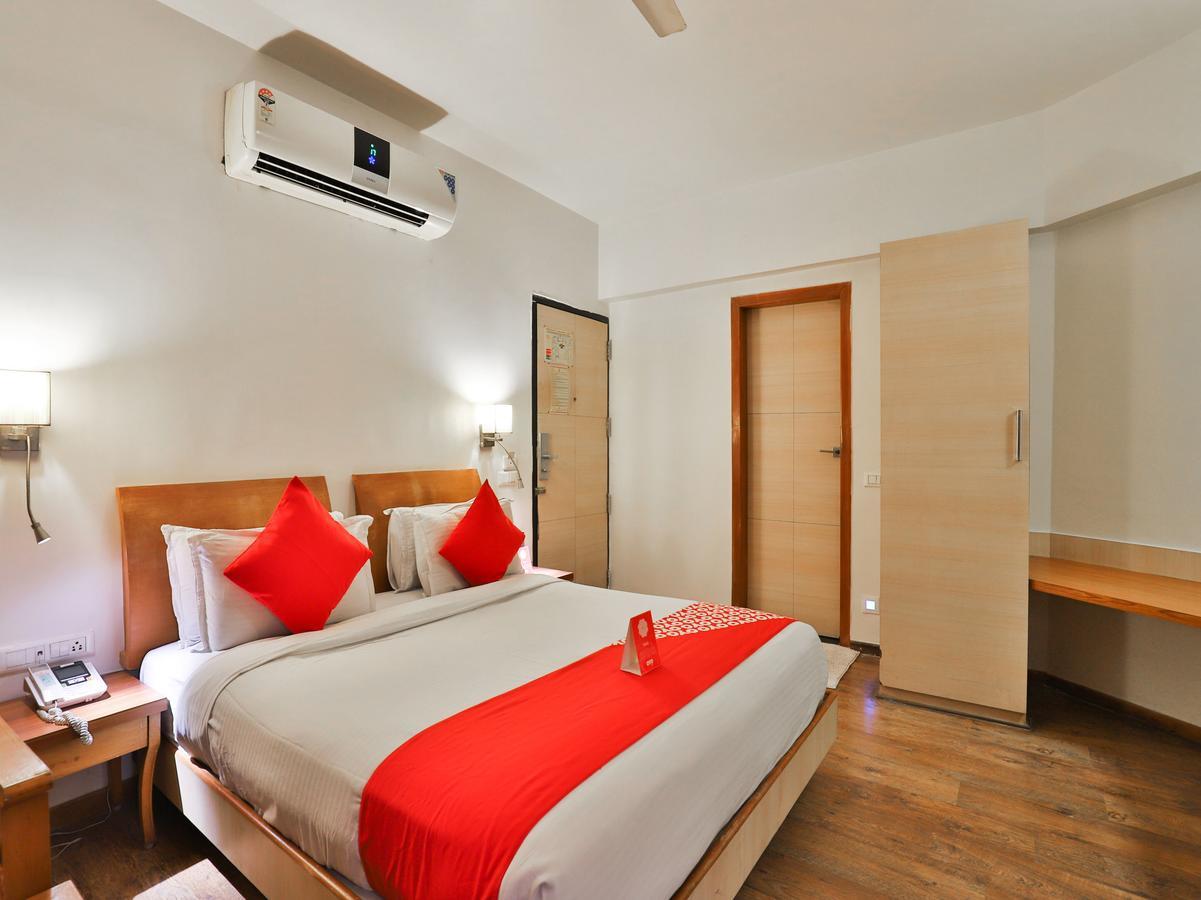 Oyo 1123 Hotel Rock Regency Ahmedabad Eksteriør bilde