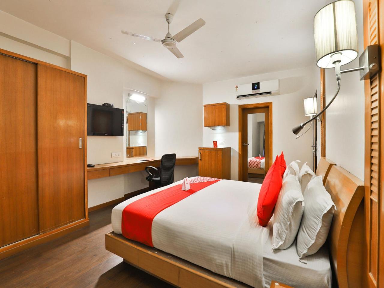 Oyo 1123 Hotel Rock Regency Ahmedabad Eksteriør bilde